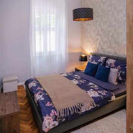 Saint Moor Suite #1 Pécs Zewnętrze zdjęcie
